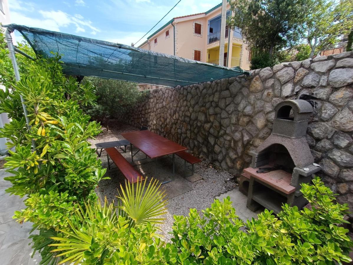 Studio Apartmani Zoric Šilo Exterior foto